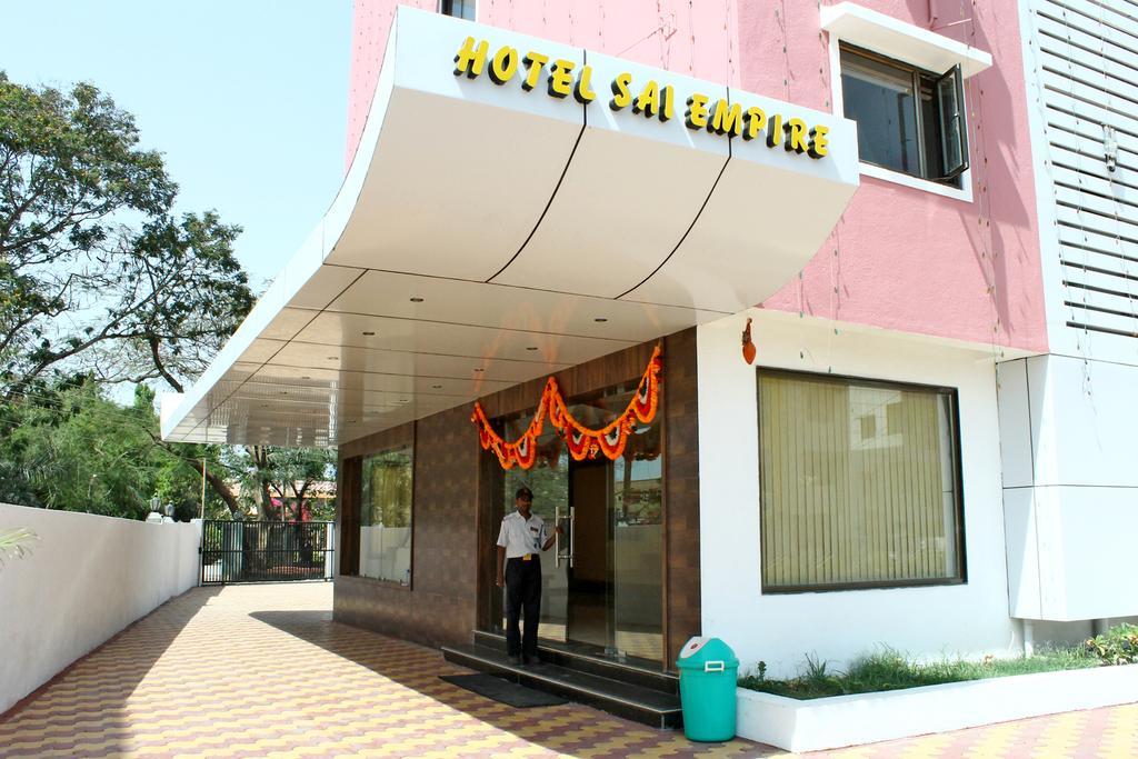 Oyo 4316 Hotel Sai Empire Shirdi Exterior foto