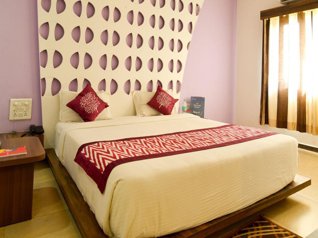 Oyo 4316 Hotel Sai Empire Shirdi Exterior foto