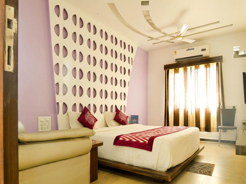 Oyo 4316 Hotel Sai Empire Shirdi Exterior foto
